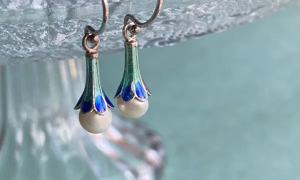 ピアス