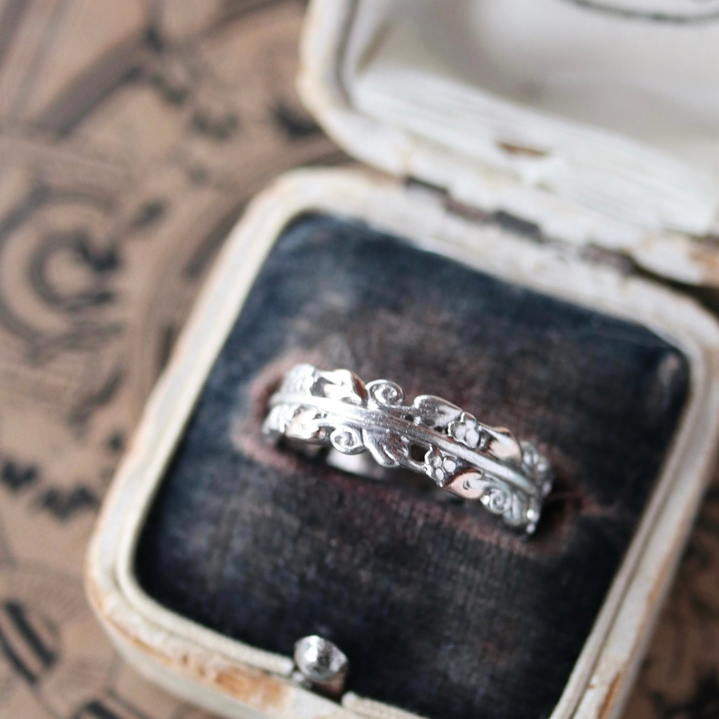 ツリーオブライフ CLOGAU スターリングシルバー&ウェルシュゴールドリング 12号
