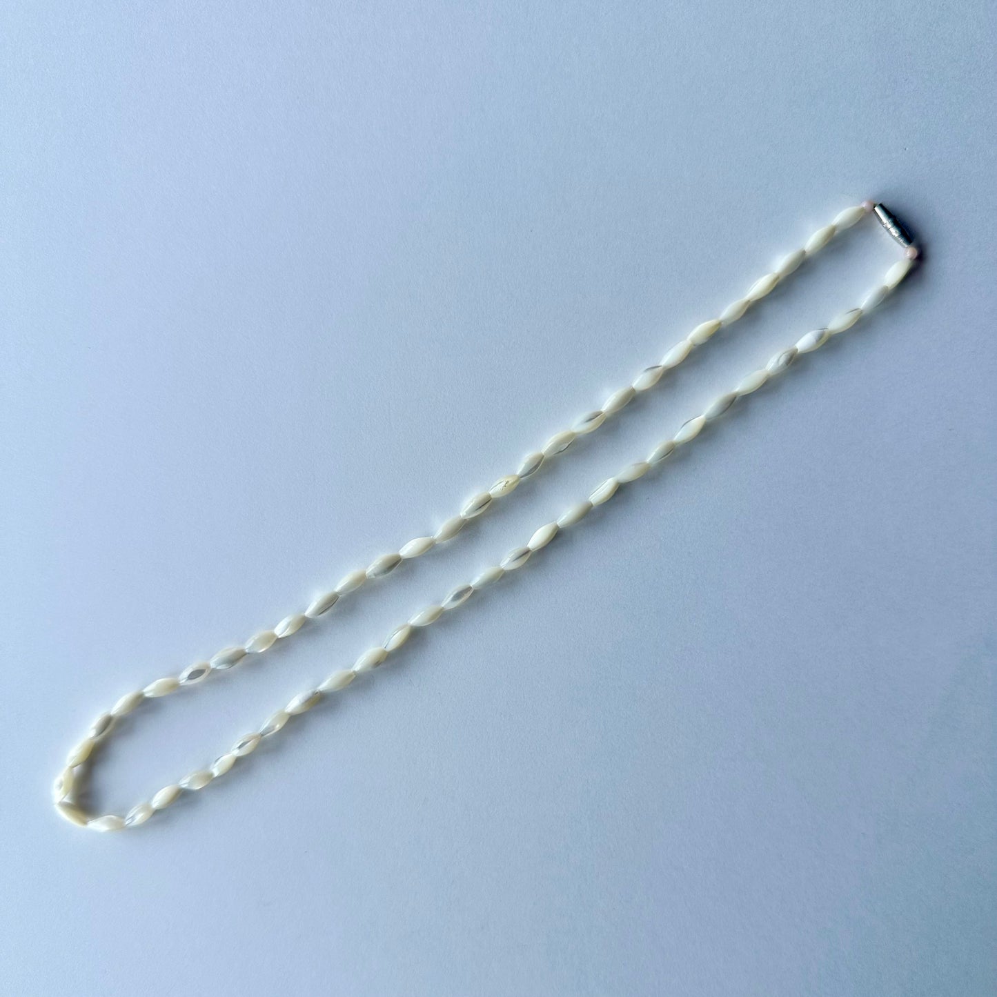 マザーオブパール バレルクラスプ ネックレス