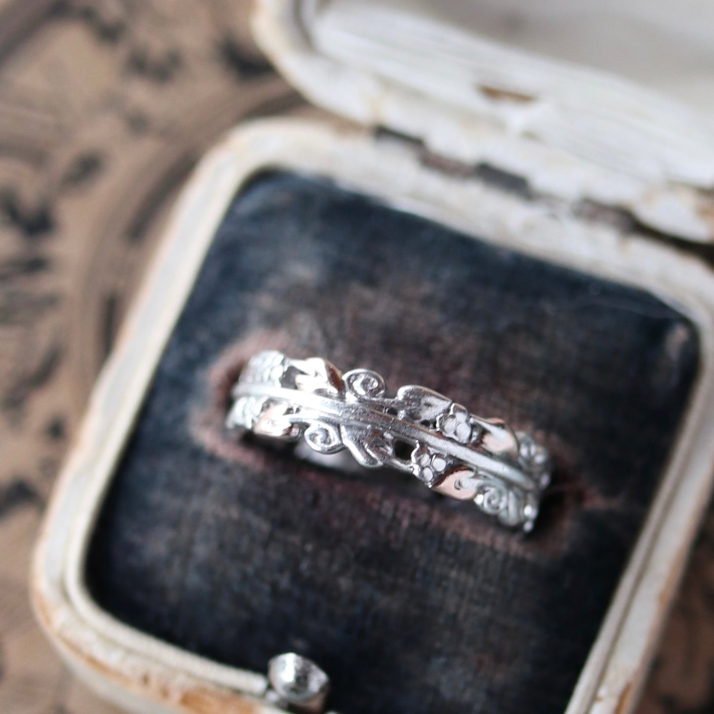 ツリーオブライフ CLOGAU スターリングシルバー&ウェルシュゴールドリング 12号