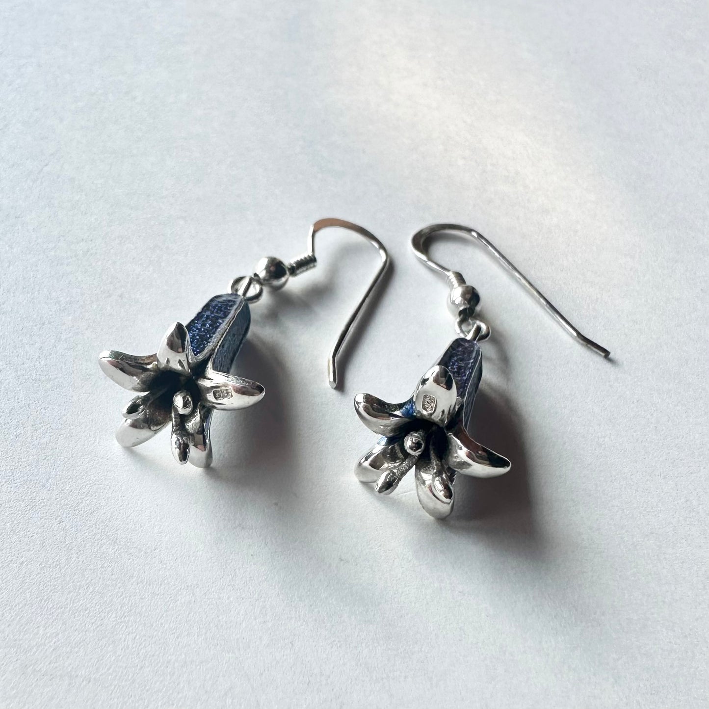 ヴィンテージ ブルーベル エナメル ピアス