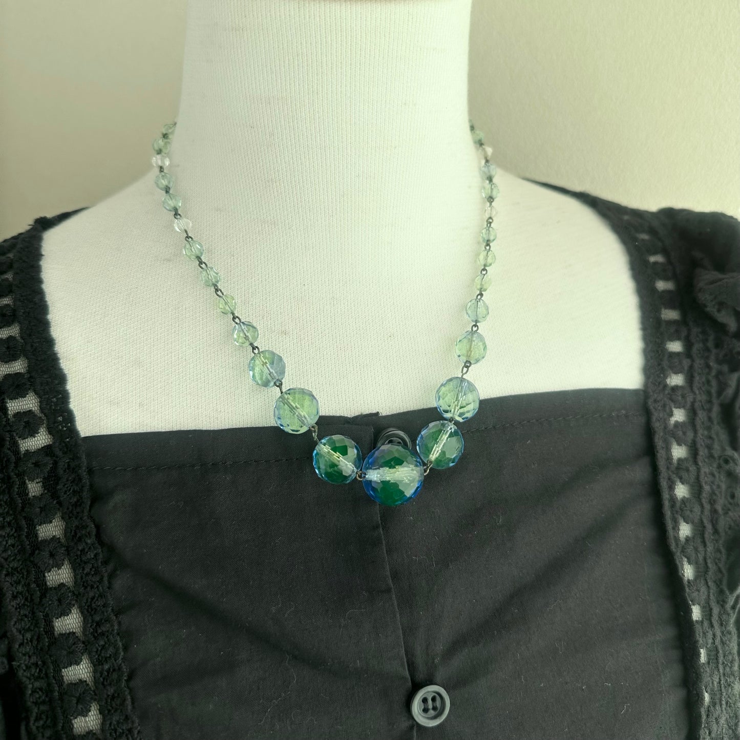 ブルー×グリーン ウラングラス ネックレス
