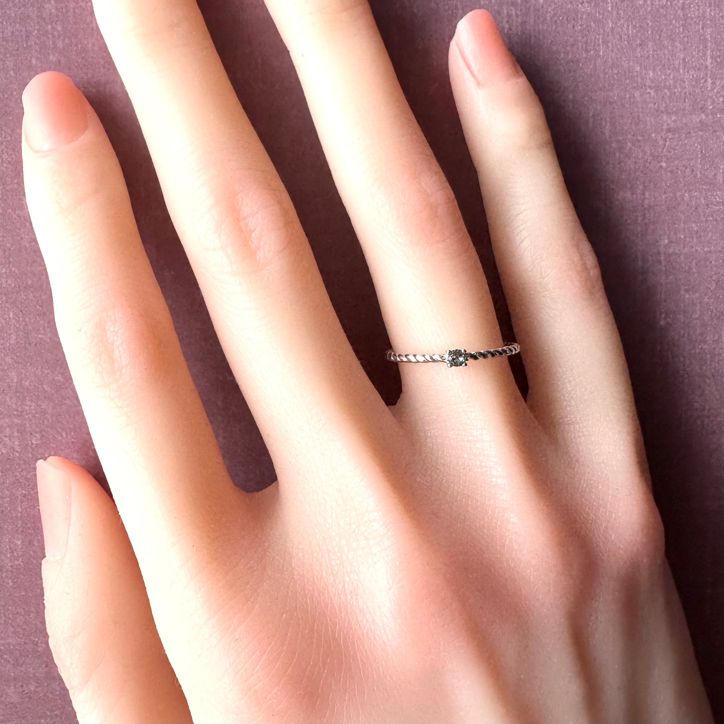 シルバー ツイストロープ&ペリドットカラーグラス ヴィンテージリング 14.5号