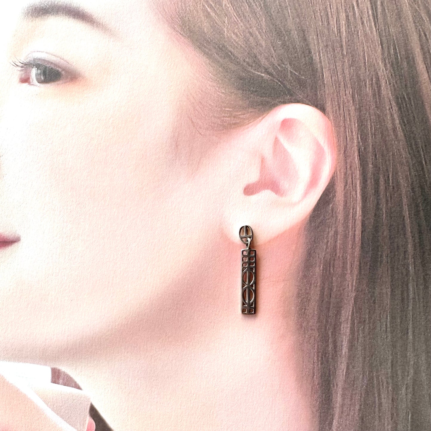 セルティックモチーフ レクタングル ドロップピアス