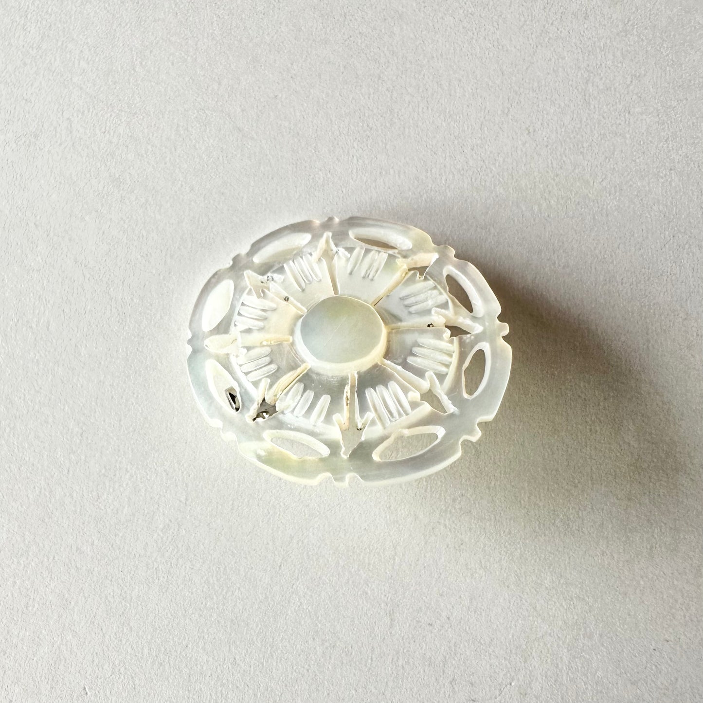 ベツレヘムパール ミニブローチ