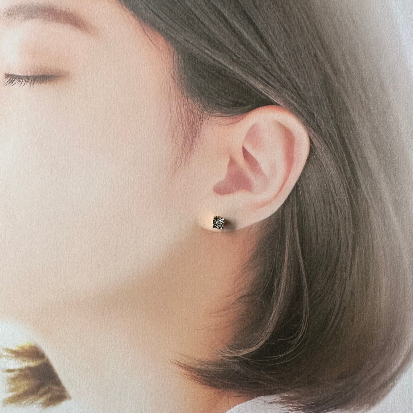 ゴールドオンシルバー ダイヤモンドピアス(鑑別書付)