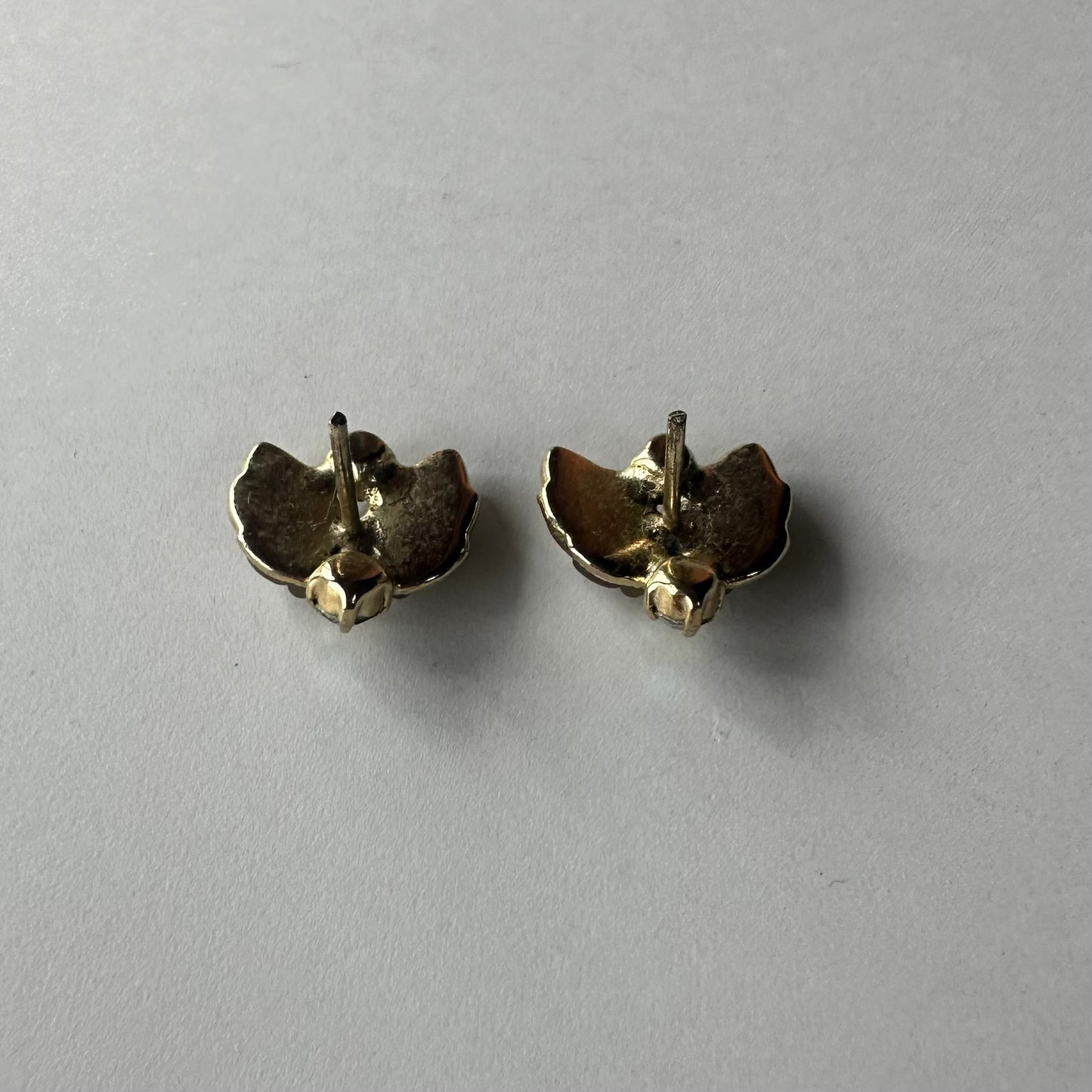 フロストグラス リーフ ピアス