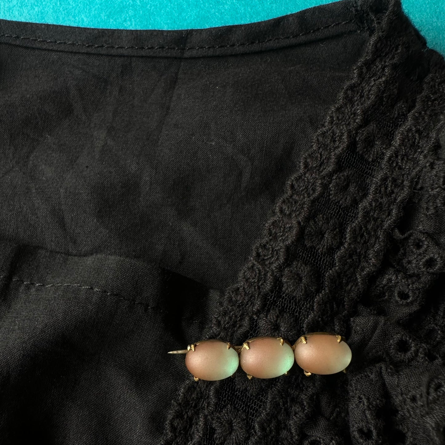 サフィレット バーブローチ