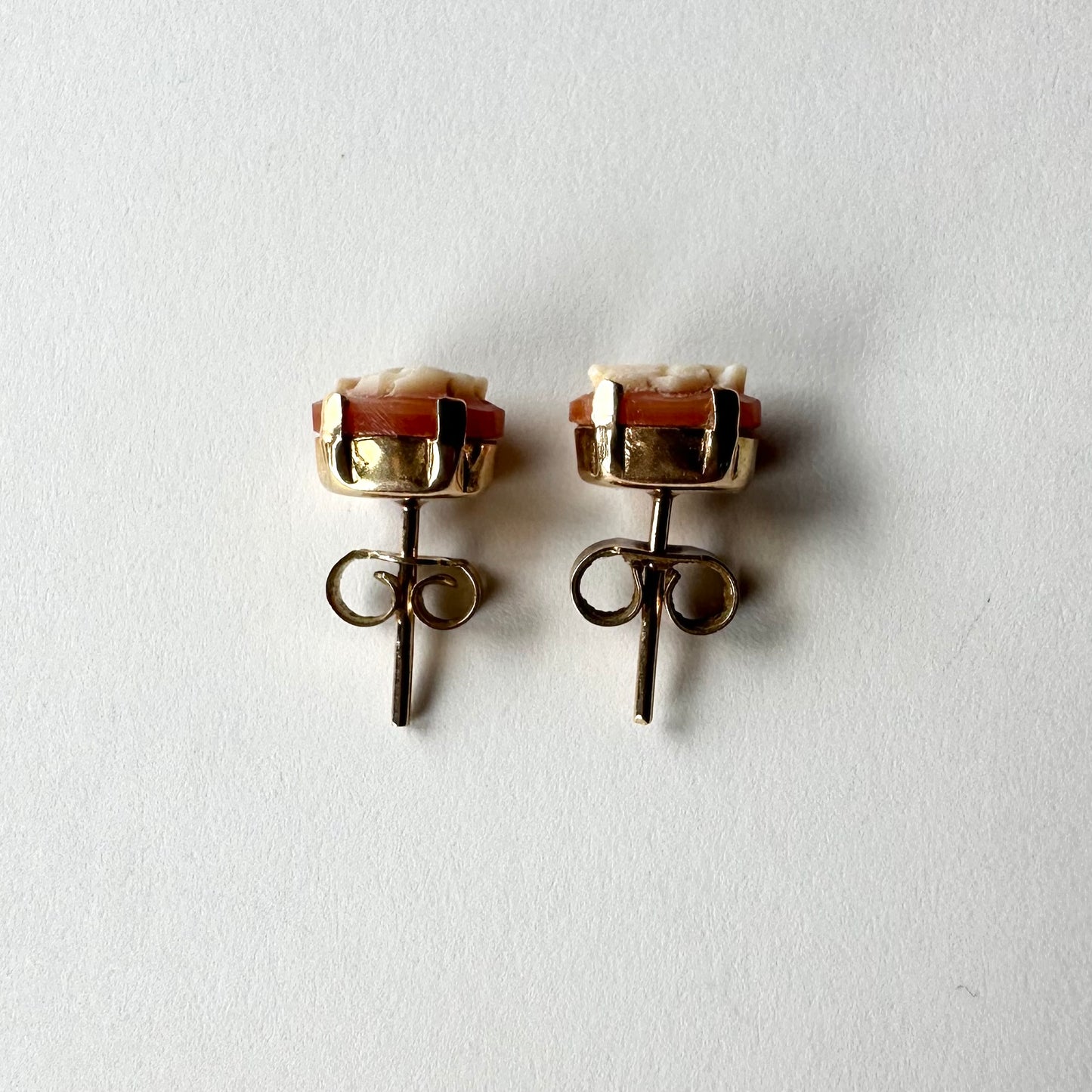 9ctゴールド シェルカメオ タイニーピアス