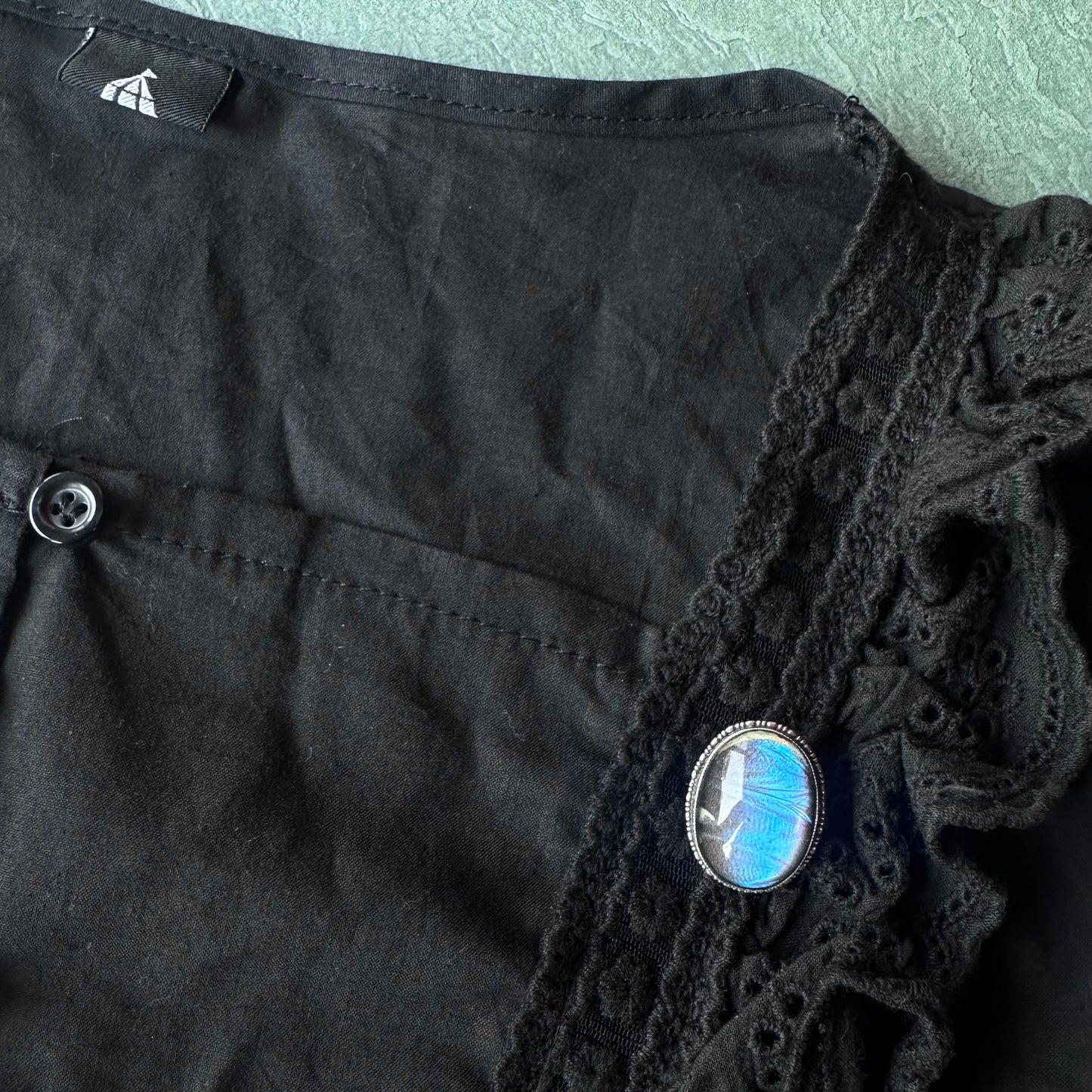 バタフライウィング オーバルブローチ