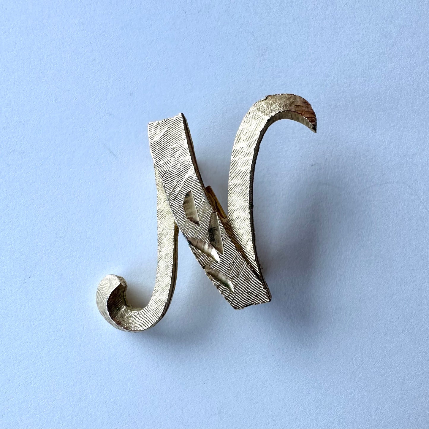 MANSELLE(マムゼル) イニシャル ヴィンテージブローチ N