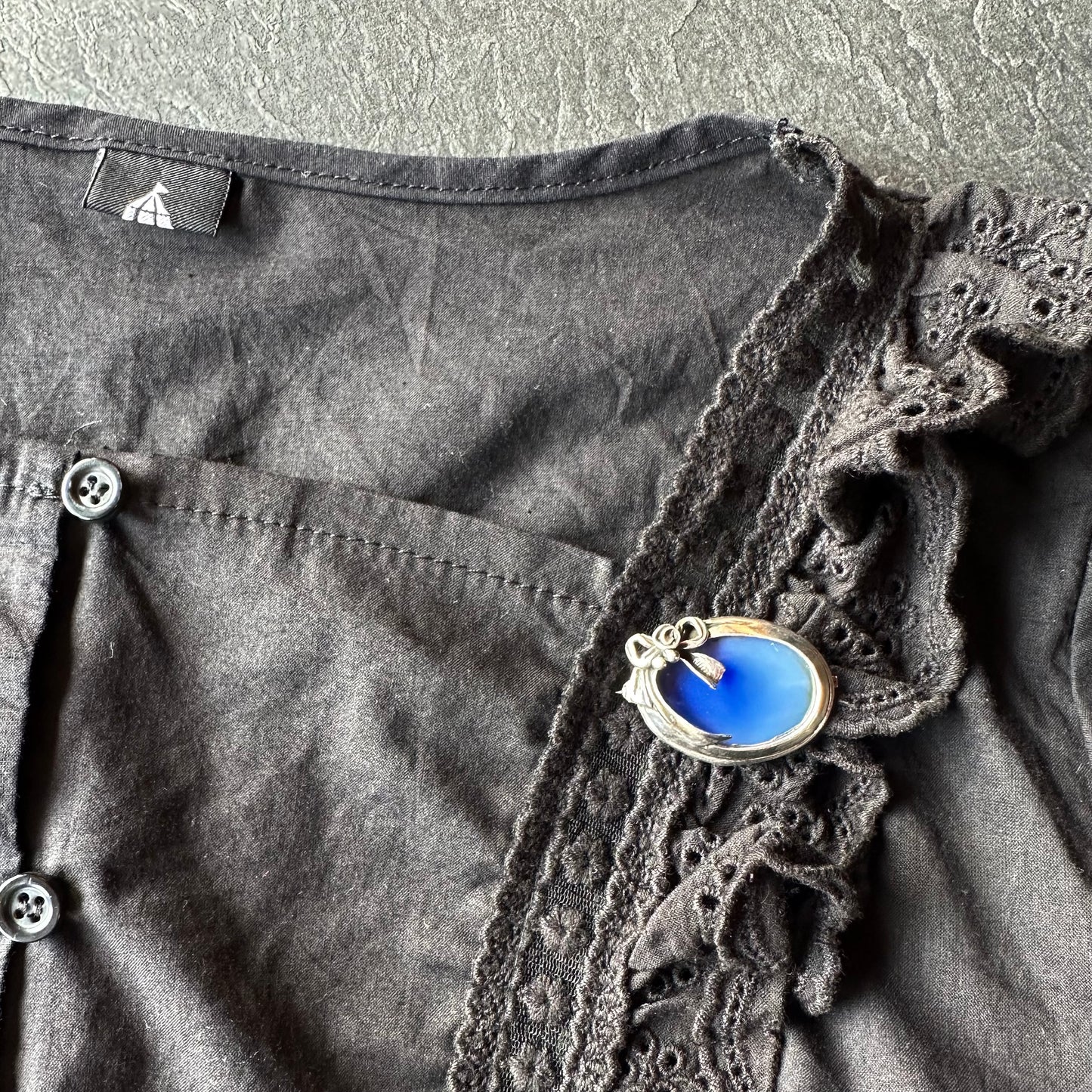 カルセドニー&シルバー アンティークブローチ