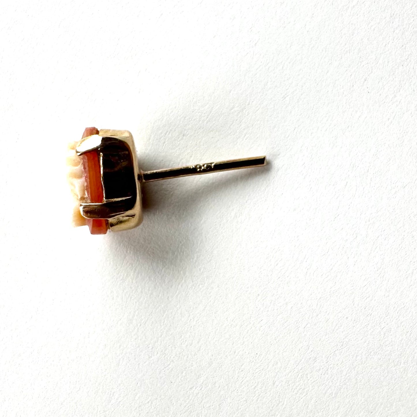 9ctゴールド シェルカメオ タイニーピアス