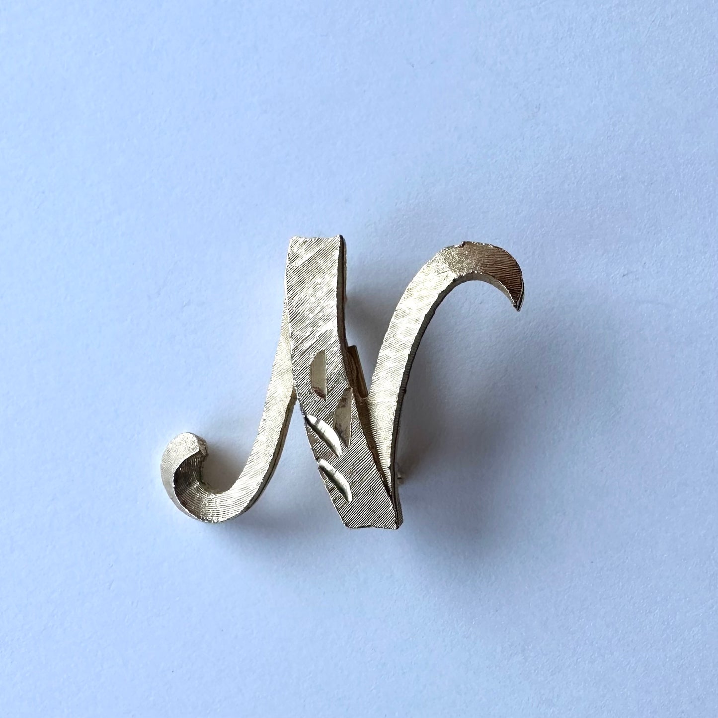MANSELLE(マムゼル) イニシャル ヴィンテージブローチ N