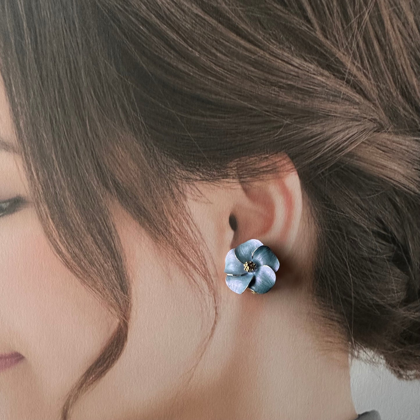 ラベンダーカラー フラワーイヤリング