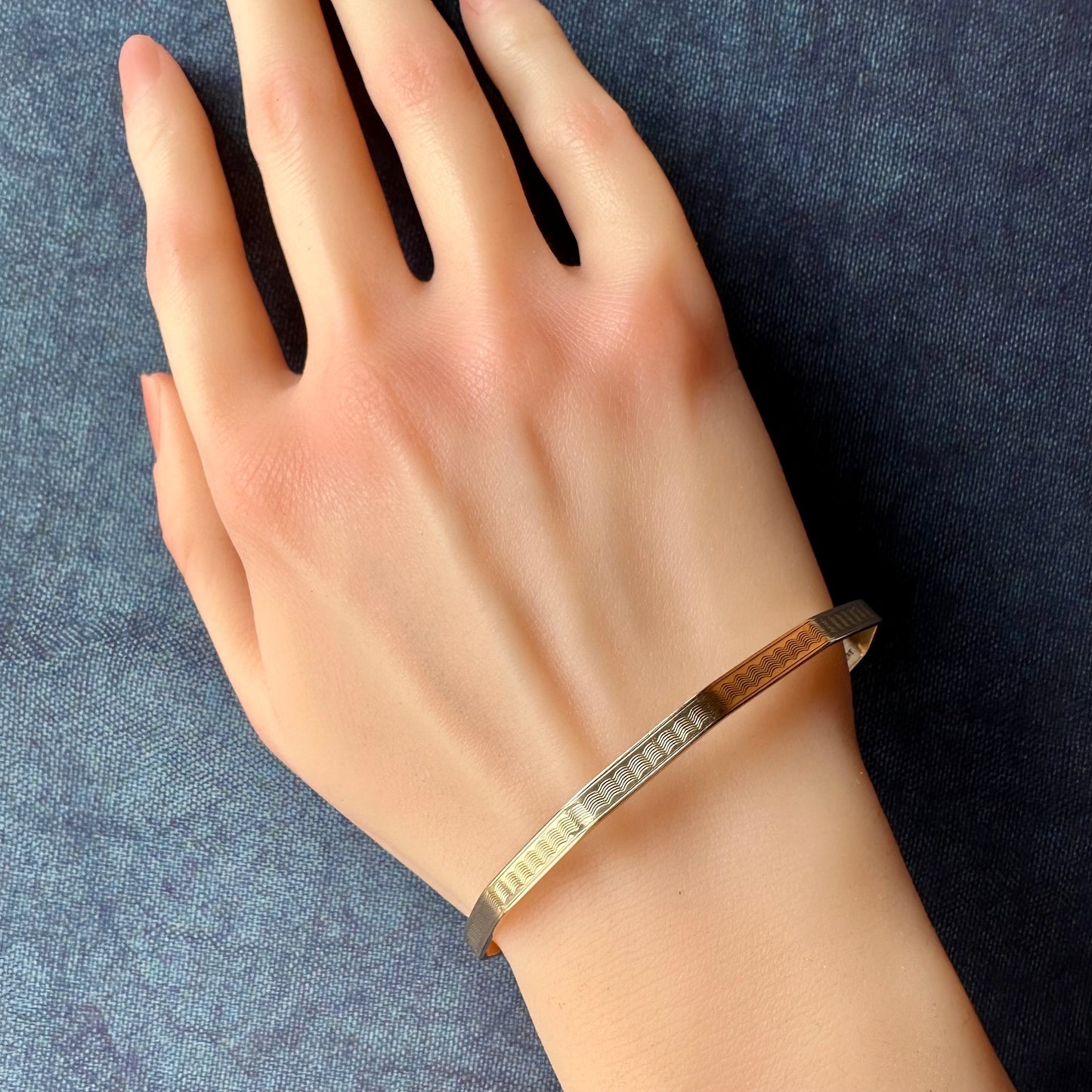 9ctゴールド メタルコア バングル