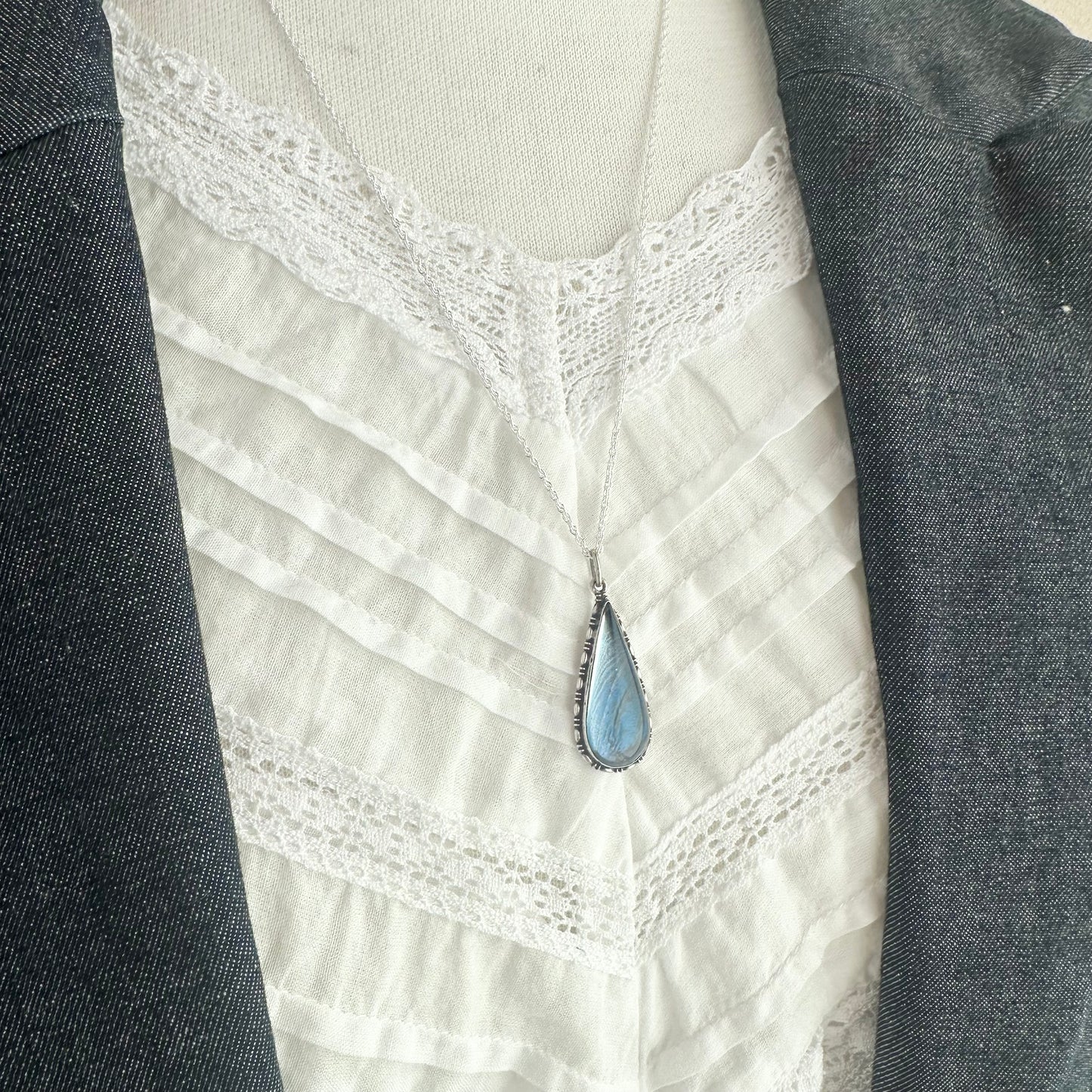 バタフライウィング ペアドロップ ペンダントトップ