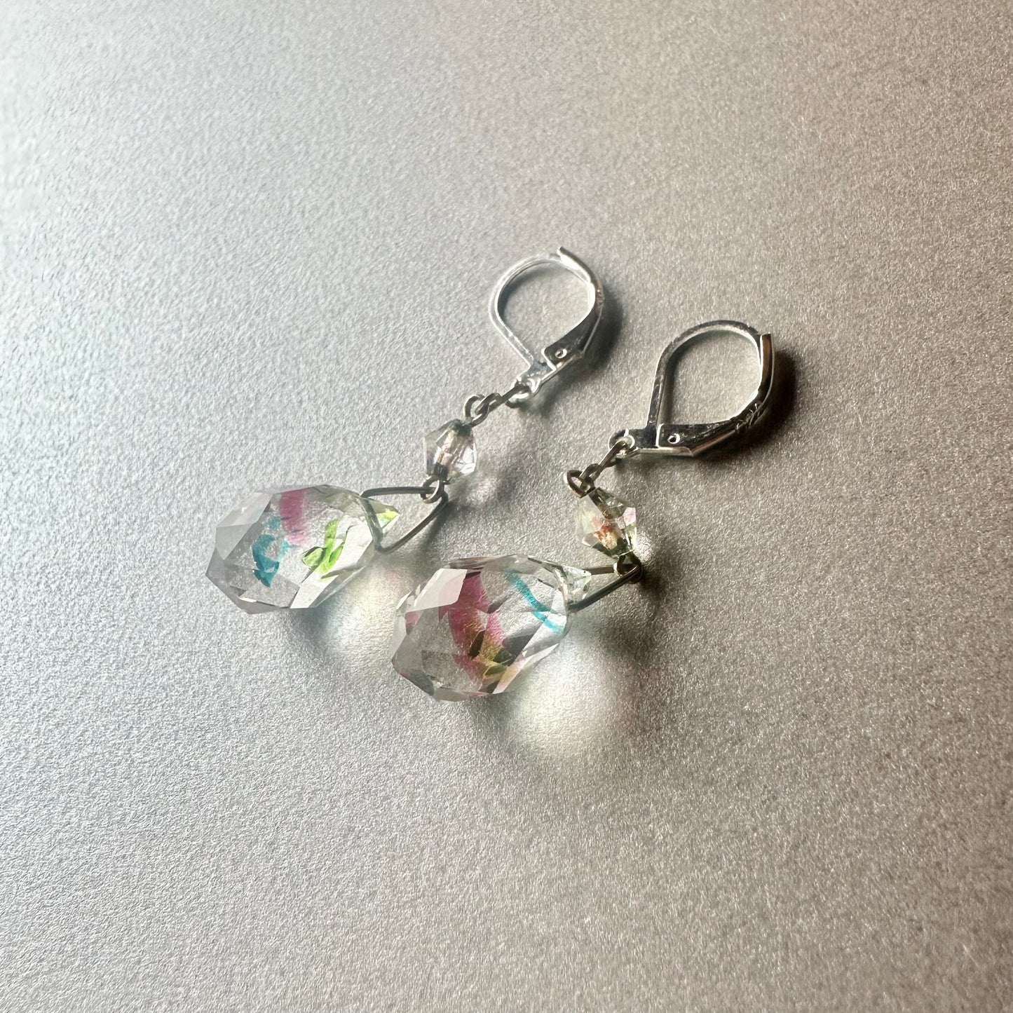 アイリスグラス ドロップピアス