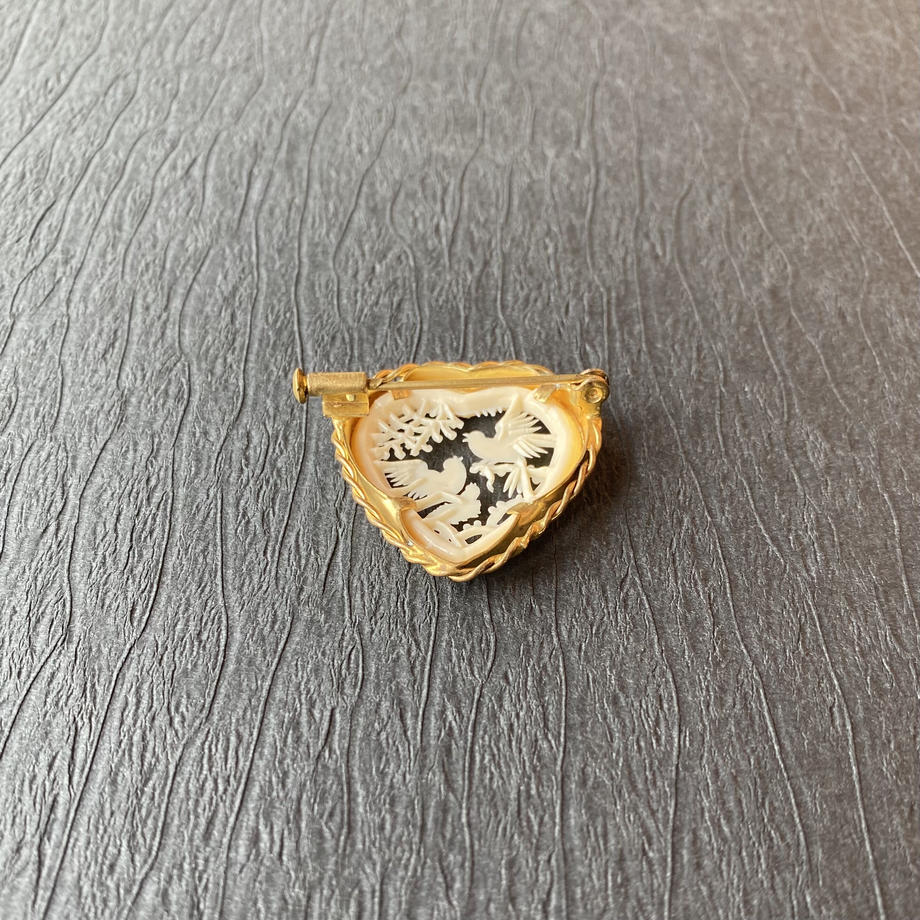 フレンチカットセルロイド ハミングバード ブローチ