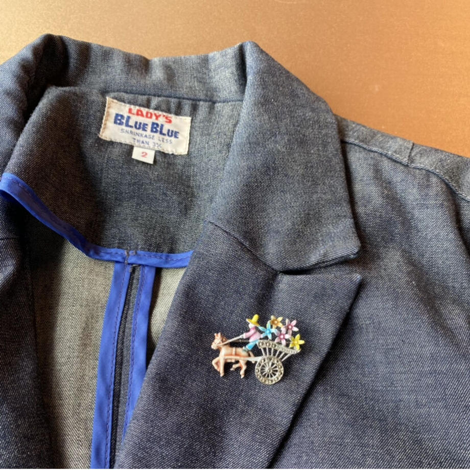 花籠の馬車 ブローチ