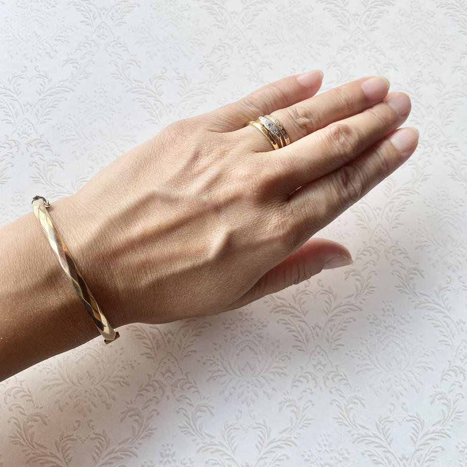 ヴィンテージ バングル 9ctゴールド メタルコア