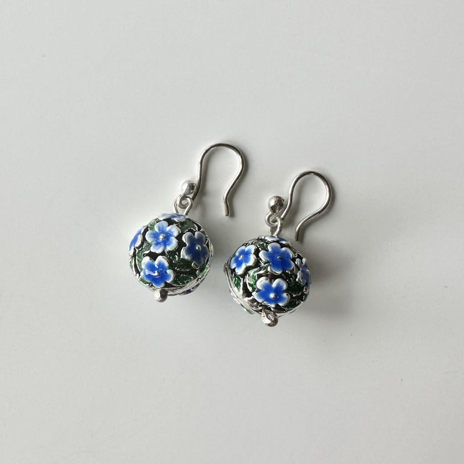 スターリングシルバー&エナメル 忘れな草 ピアス