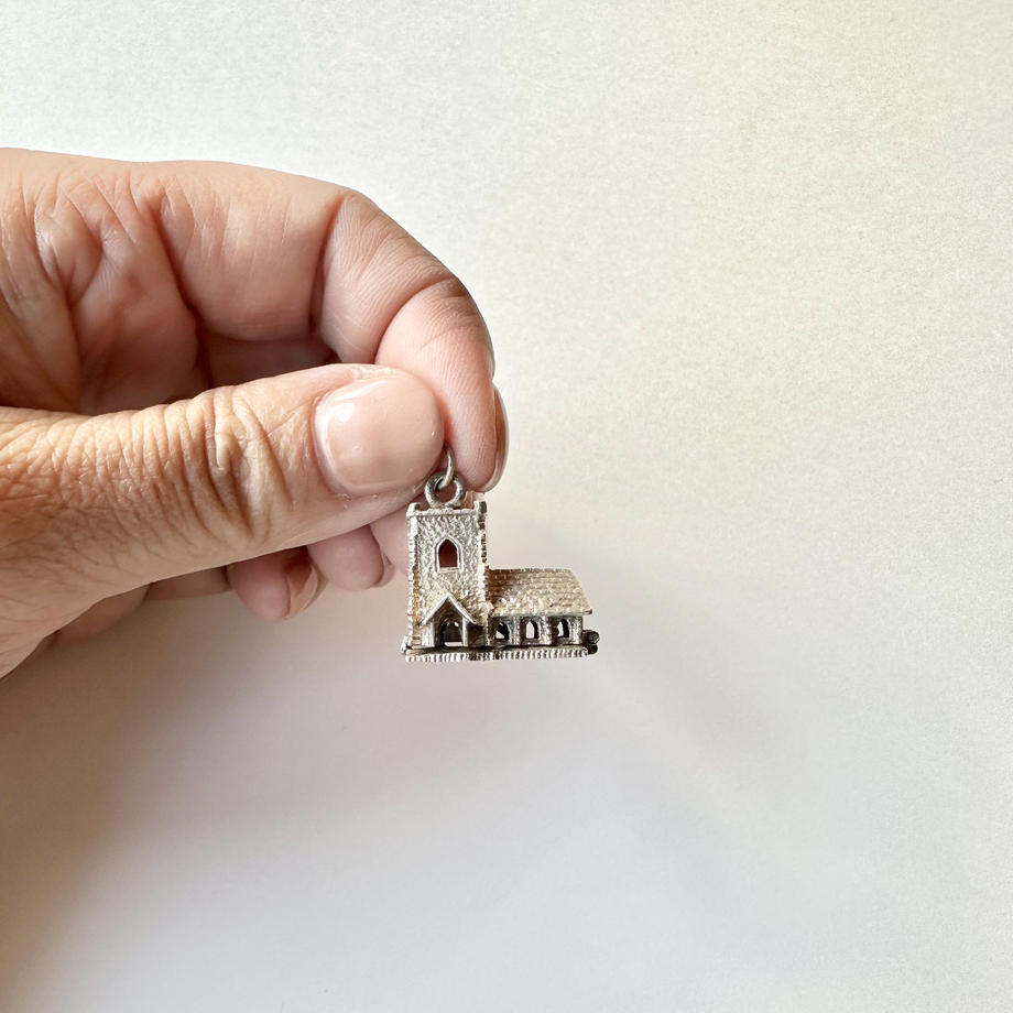 結婚式の教会 チャーム(オープンタイプ)