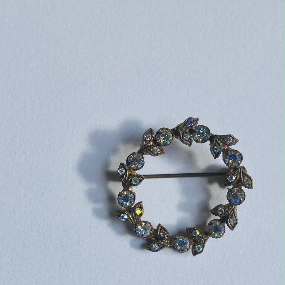 ヴィンテージ フラワーサークル クリアガラスブローチ