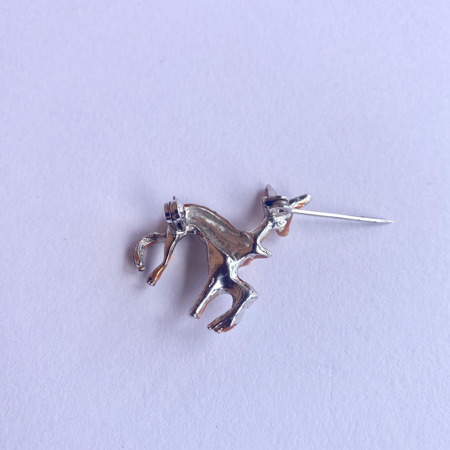エナメル バンビ ブローチ