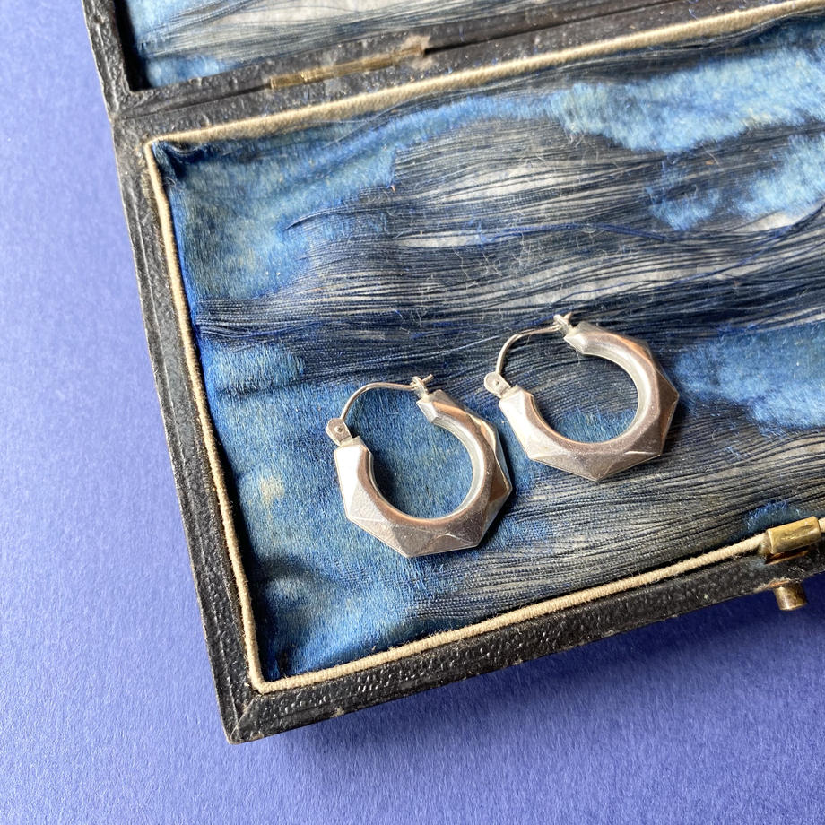 ファセットシルバー フープピアス