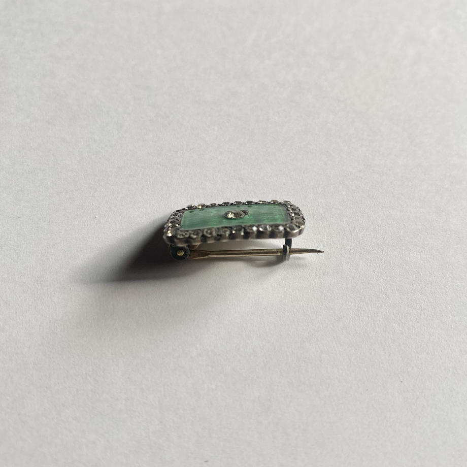 グリーンエナメル レースピン