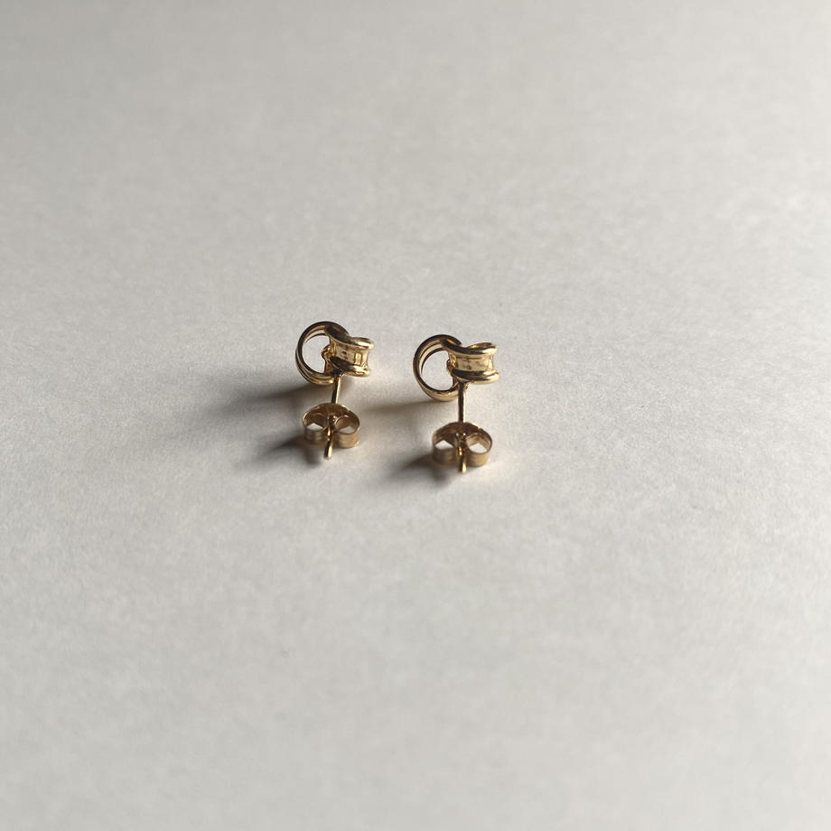9Kゴールド ノット ピアス