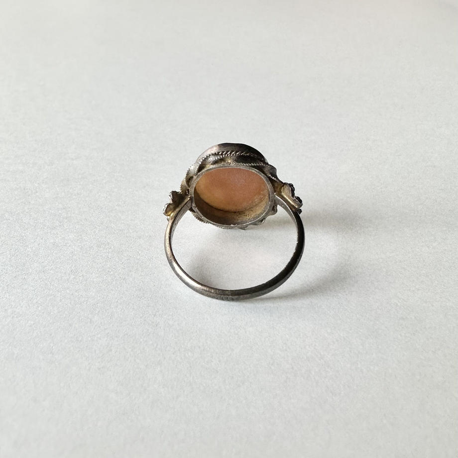 シェルカメオ フラワーモチーフ リング