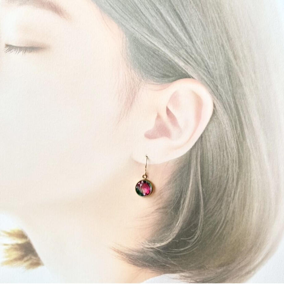 ベゼルセット アイリスグラス ピアス