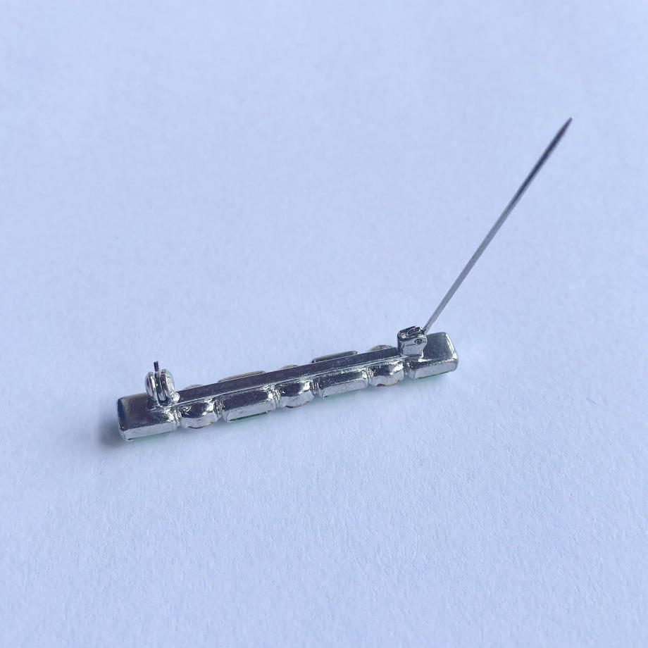 アップルグリーン&クリア バーブローチ