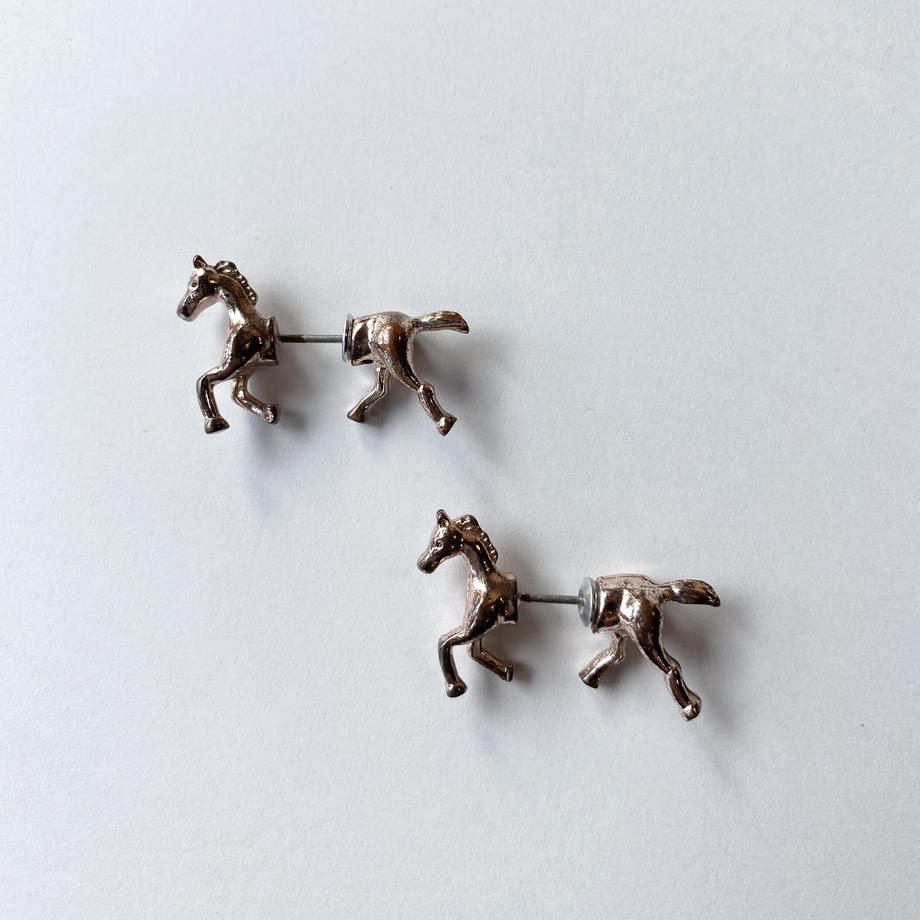 馬 フロント&バック ピアス