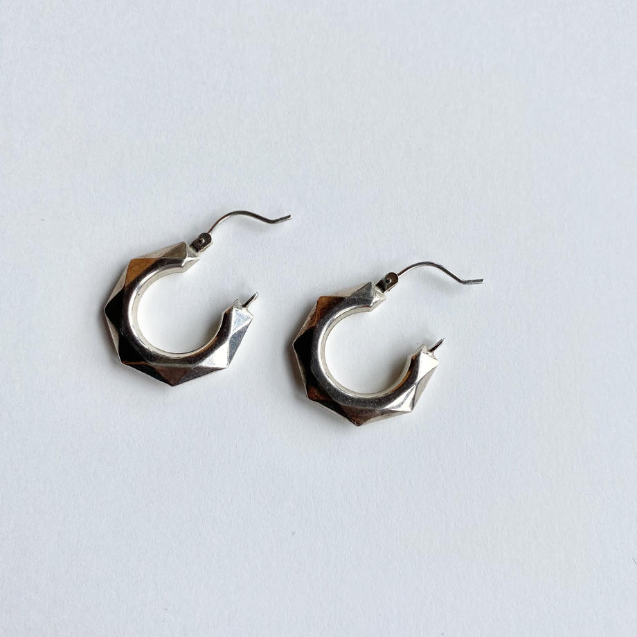 ファセットシルバー フープピアス