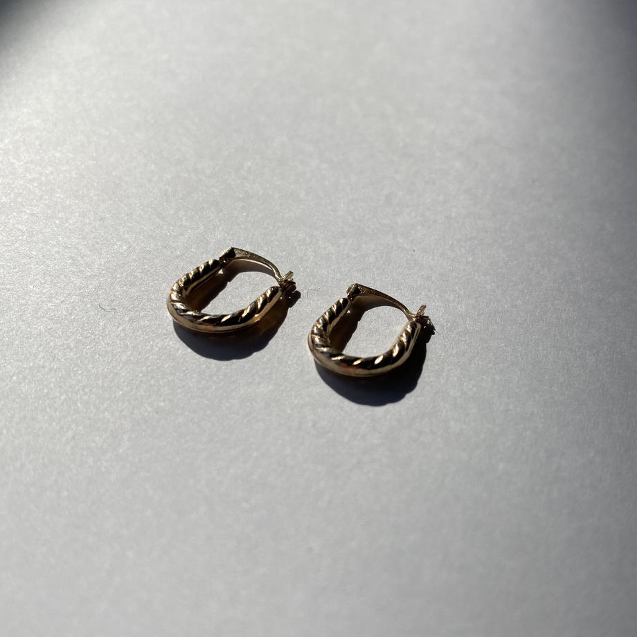 9Kゴールド ツイスト ピアス