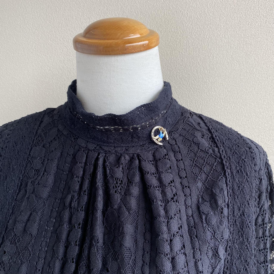 ホースシュー&つばめ エナメル&スターリングシルバー ブローチ バーミンガム 1919年