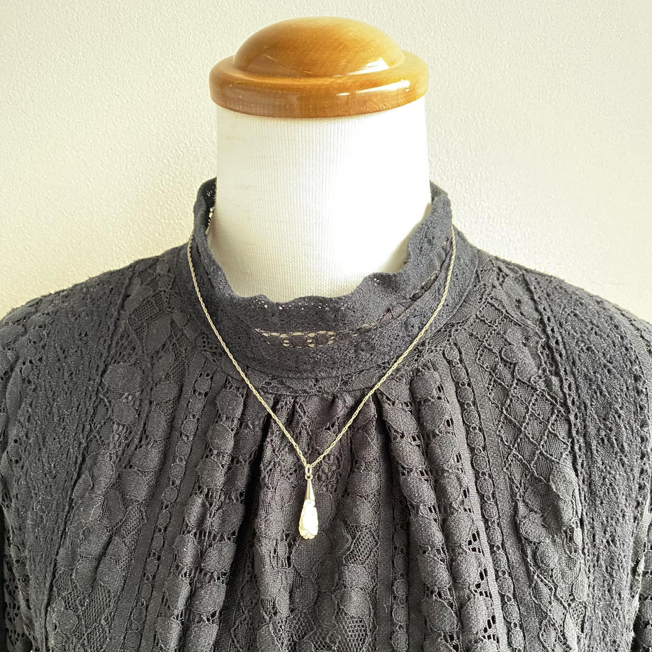 マザーオブパール ローズ ペンダントトップ