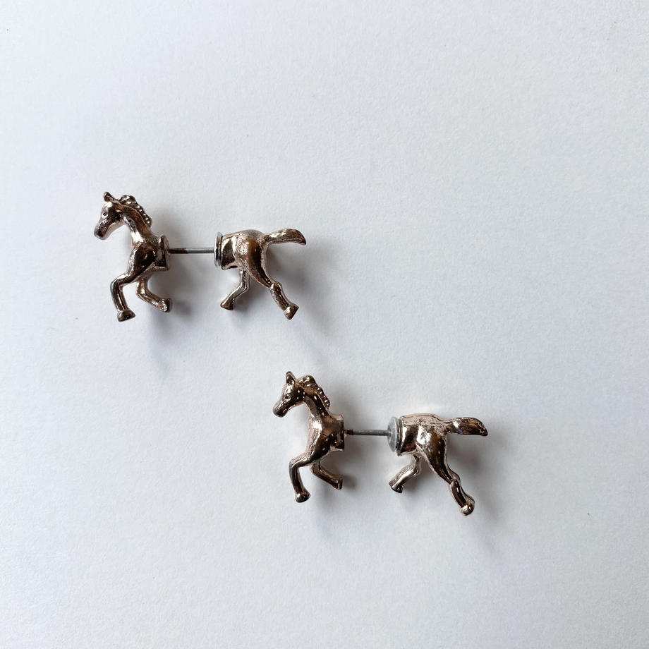馬 フロント&バック ピアス
