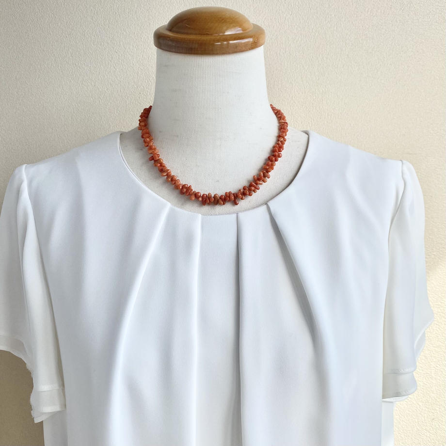 珊瑚 バレルクラスプ アンティークネックレス