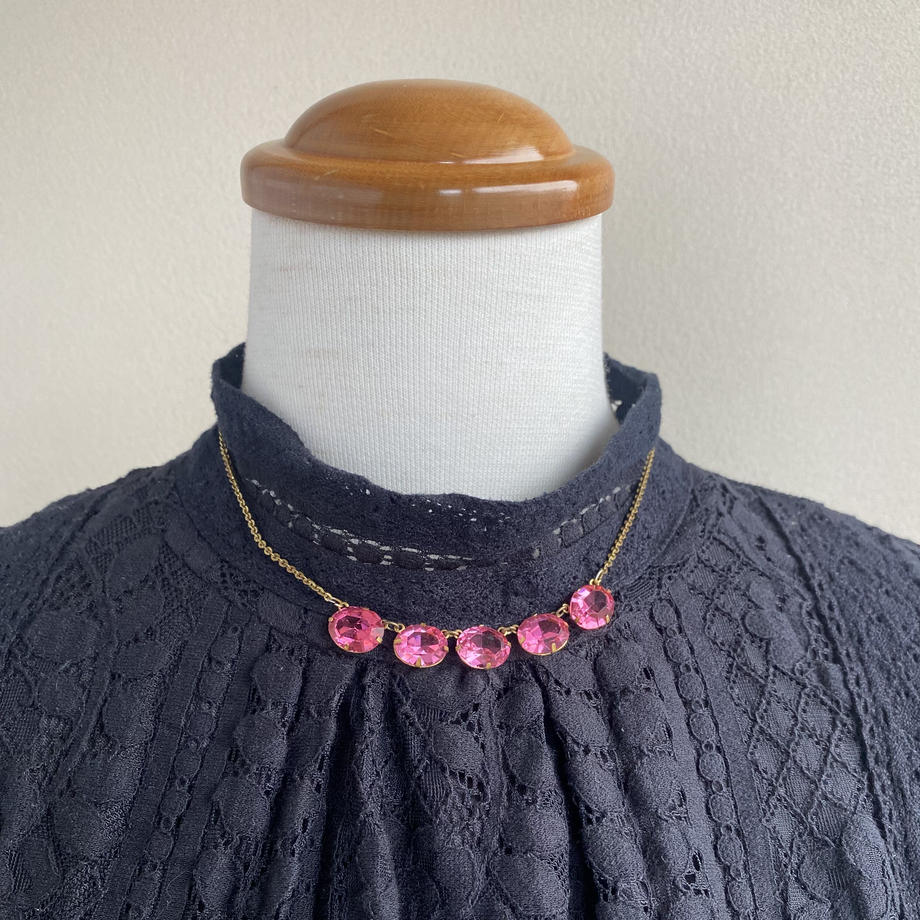 ヴィブラントピンク アールデコ ネックレス