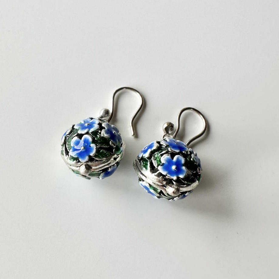 スターリングシルバー&エナメル 忘れな草 ピアス