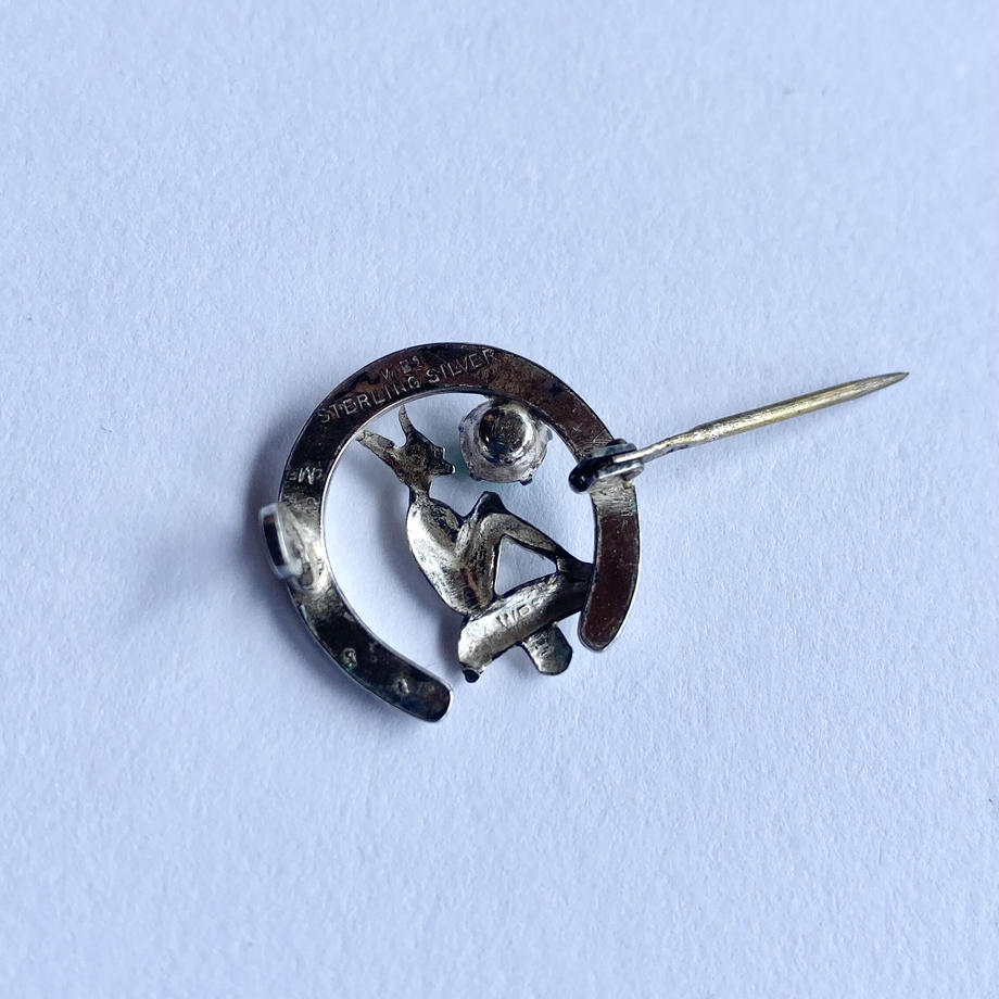 ホースシュー&ピクシー ブローチ