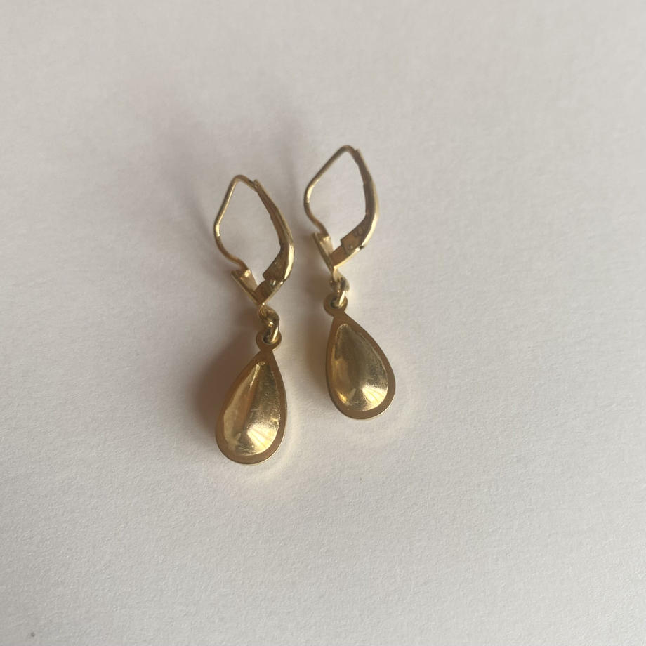 ピンクグラス ゴールド ピアス