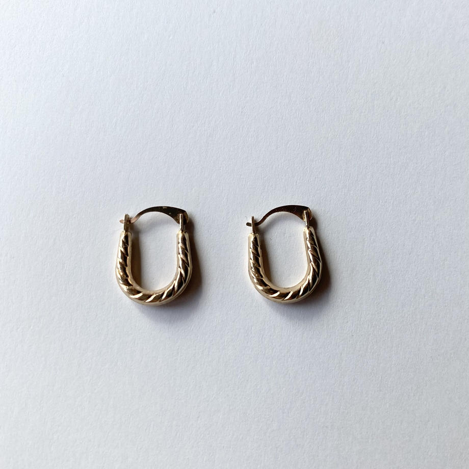 9Kゴールド ツイスト ピアス