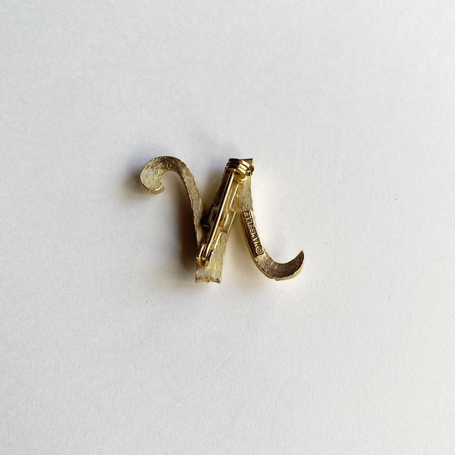 MANSELLE(マムゼル) イニシャル ヴィンテージブローチ N/B/S/L