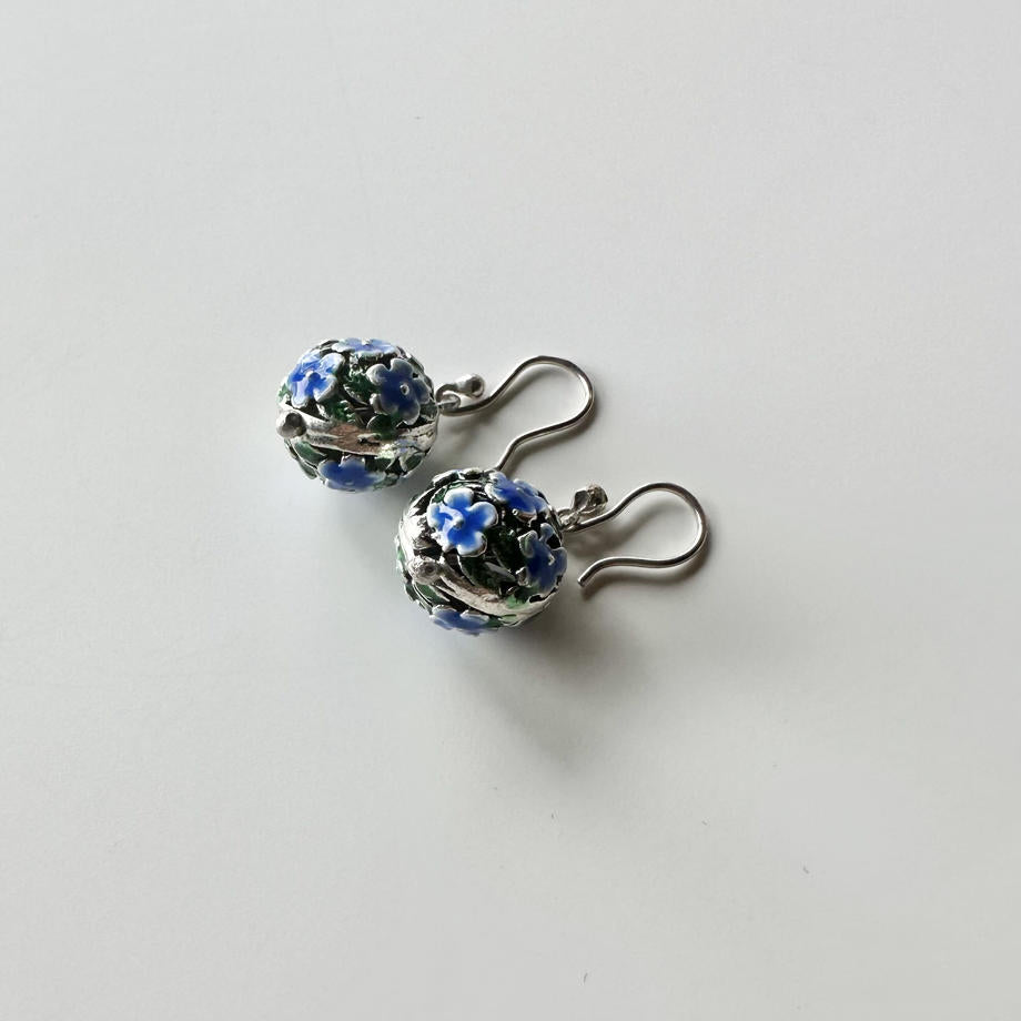 スターリングシルバー&エナメル 忘れな草 ピアス