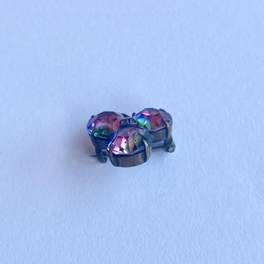 アイリスグラス シャムロック ブローチ